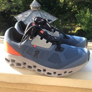 On Running 🇨🇭 Cloudstratus Men’s 8, brand new!